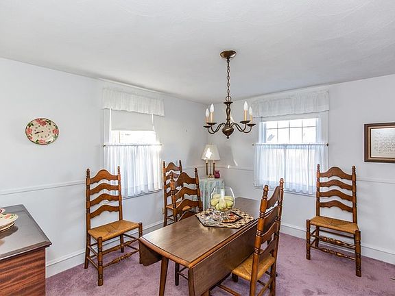 5th image of 11 Rosemere Dr