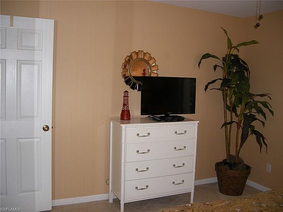 5th image of 650 Saratoga Cir