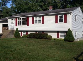 74 Verndale St, Warwick, RI 02889