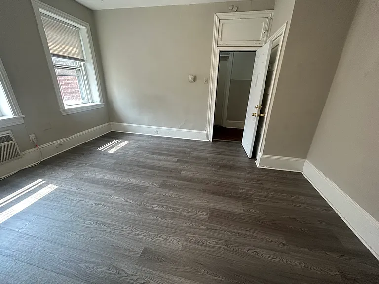 501 N 35th St #3 — Photo 3