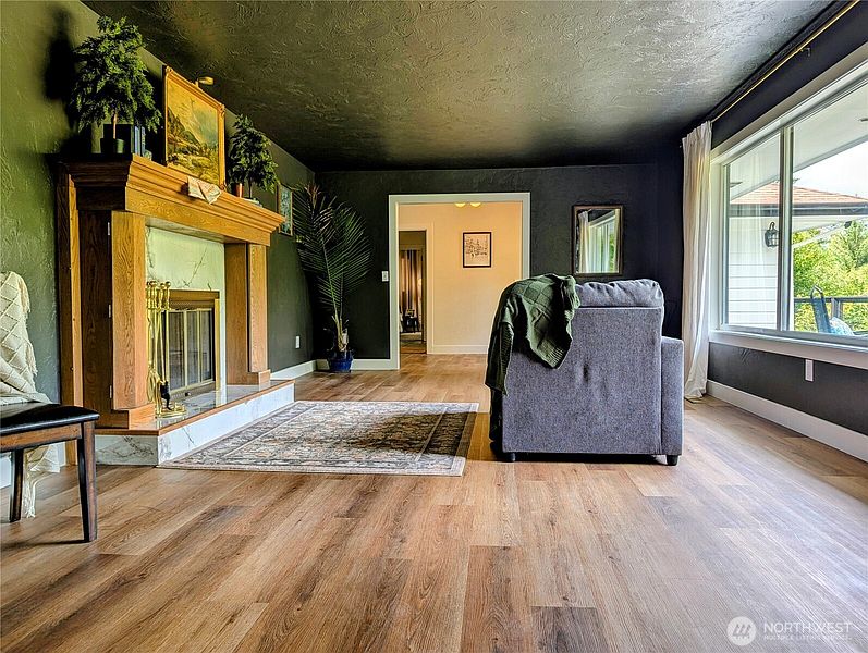 5th image of 3231 Cooks Hill Road