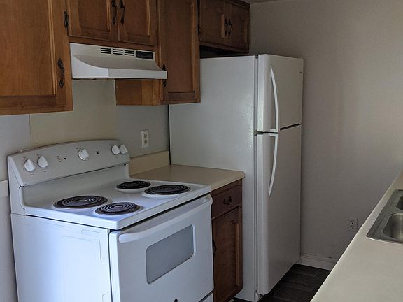 4th image of 2810B 15th Ave #B