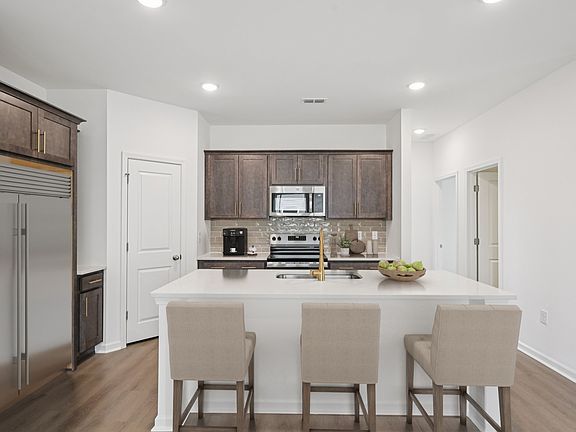 Middleton Farms - Timber Interior Image 3