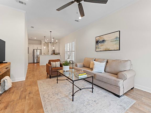 4th image of 13011 N Vieux Carre Cir