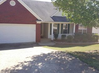 5743 Cove Ln, Lithonia, GA 30058