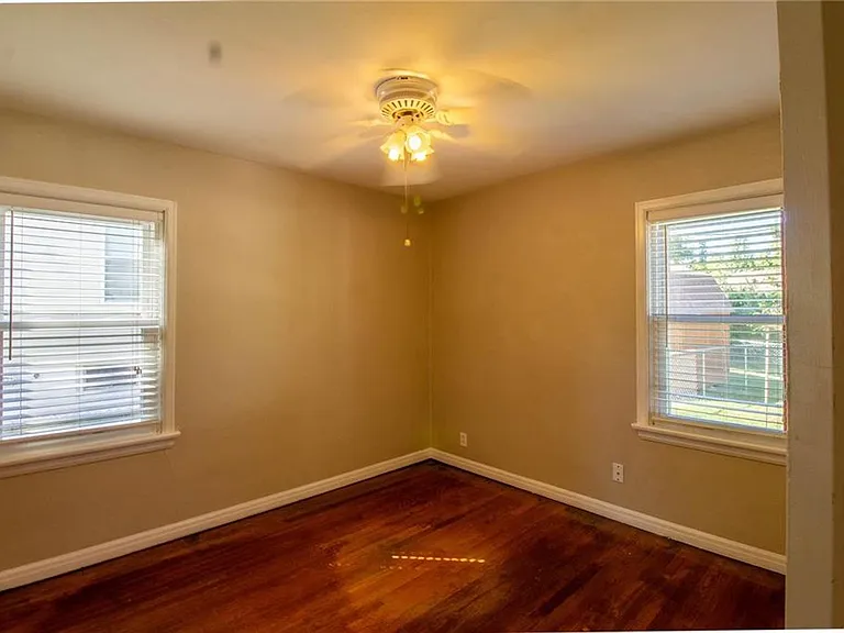 9807 Lullaby Ln — Photo 6