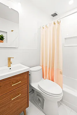 Sold by HomeDax Real Estate | media 11