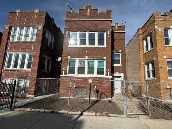 5518 W Congress Pkwy, Chicago, IL 60644