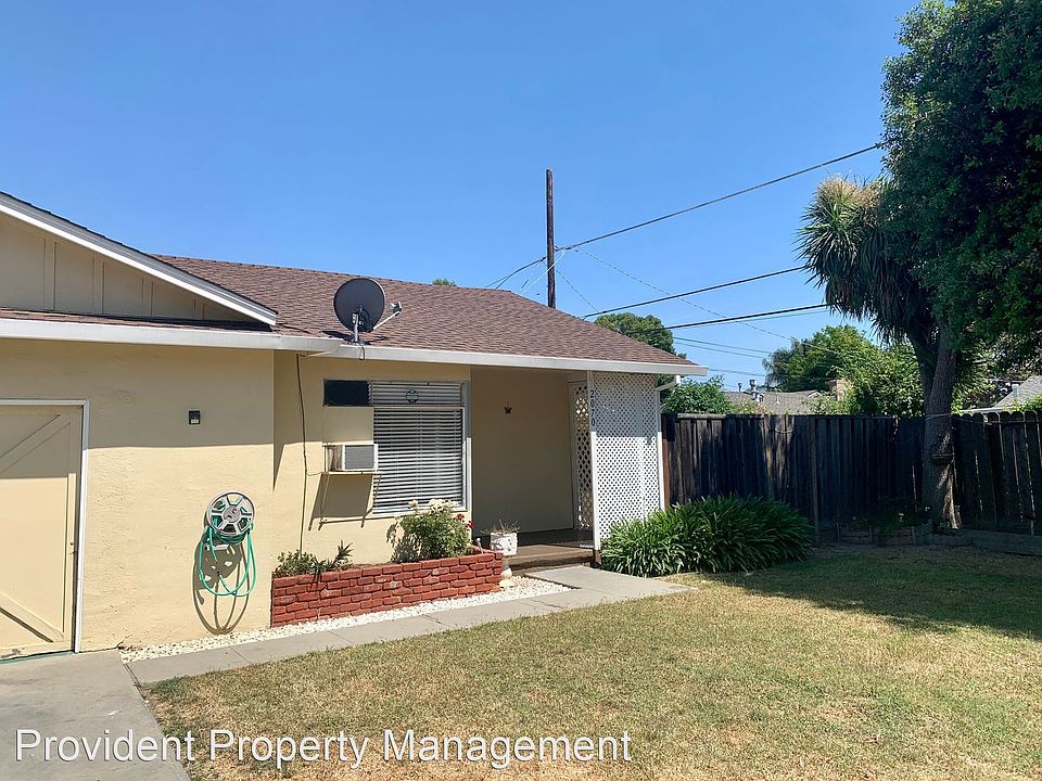1st image of 2070 Lynnhaven Dr