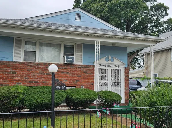 9940 213th St, Queens Village, NY 11429