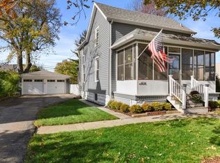 4536 Main St, Downers Grove, IL 60515