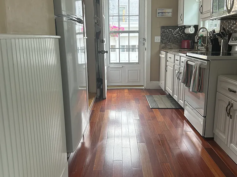 35 Pelham St #1 — Photo 4