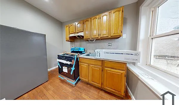 434 Port Richmond Ave #2R — Photo 3