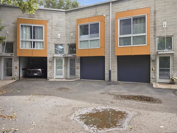 440 E Parent Ave, Royal Oak, MI 48067