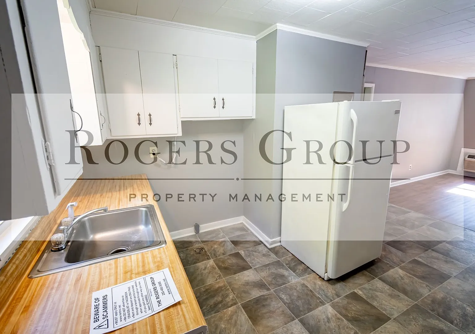 #389 - 839 Vaughan St Duplex — Photo 1