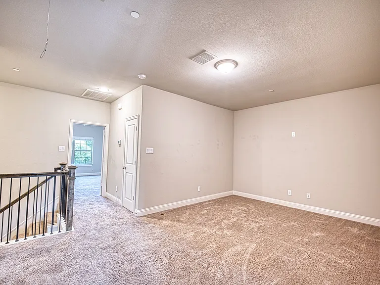 3009 Galveston St — Photo 13