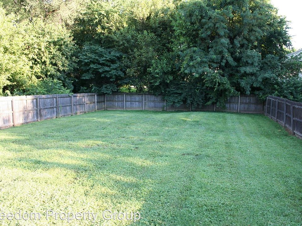 2nd image of 2300 Fust Ave
