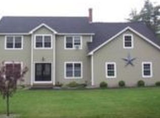 36 Waters Edge Dr, Lewiston, ME 04240