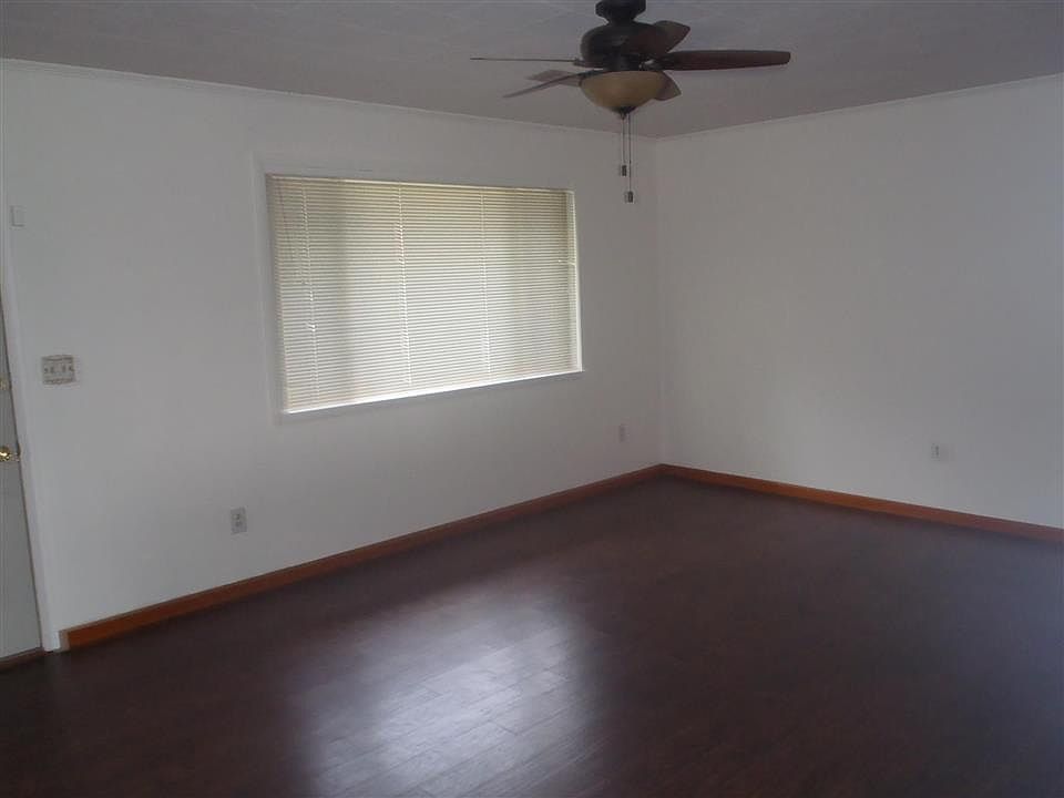 1st image of 1109 Graceland Dr