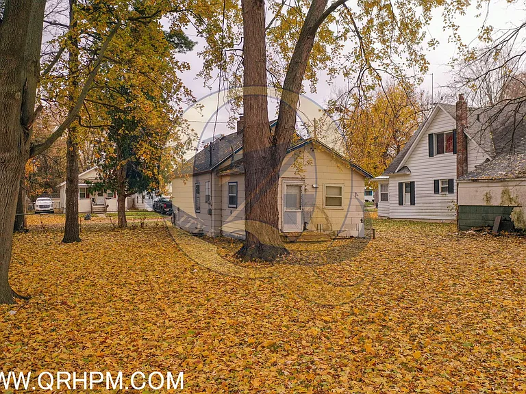 1807 Union Ave — Photo 14