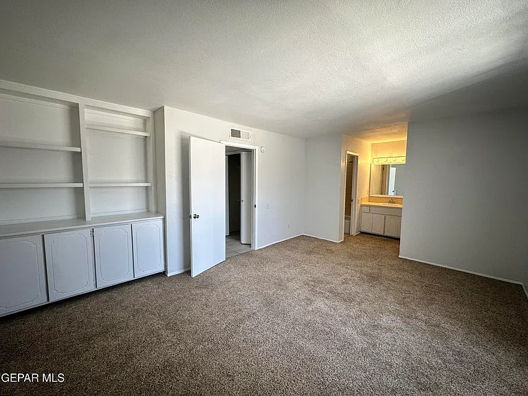 336 Villa Canto St — Photo 17