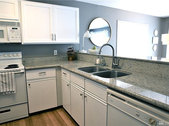 2nd image of 16820 6th Ave W APT B7