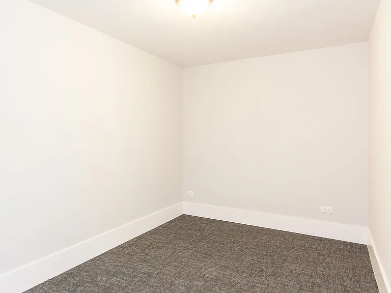 2922 W Logan Blvd — Photo 19
