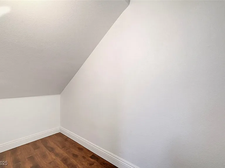 229 N Buteo Woods Ln — Photo 43