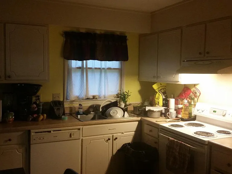 1120 Wyldewood Rd — Photo 3