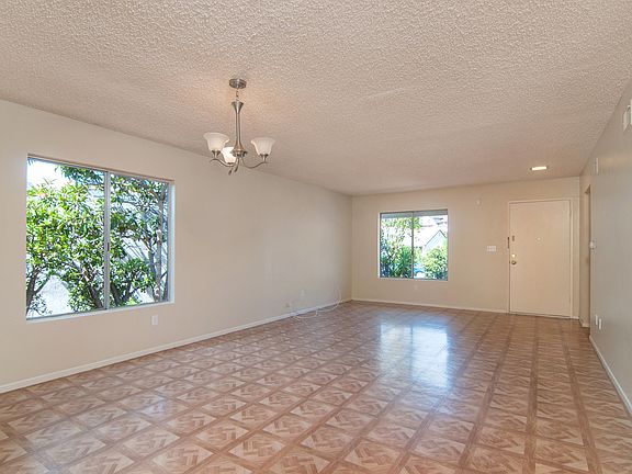 4th image of 6035 Parkside Ave