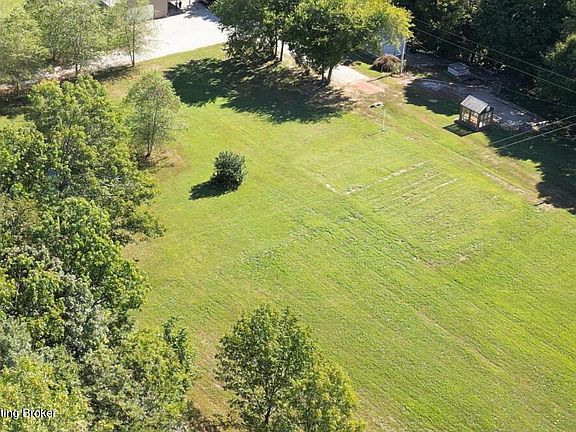 2nd image of 1230 Thomason Cemetery Rd