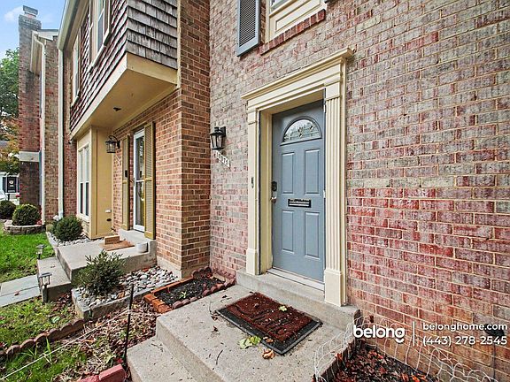 3rd image of 10075 Maple Leaf Dr