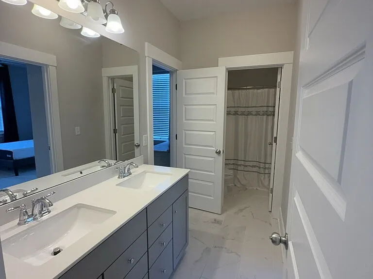 393 Oak Park St — Photo 25