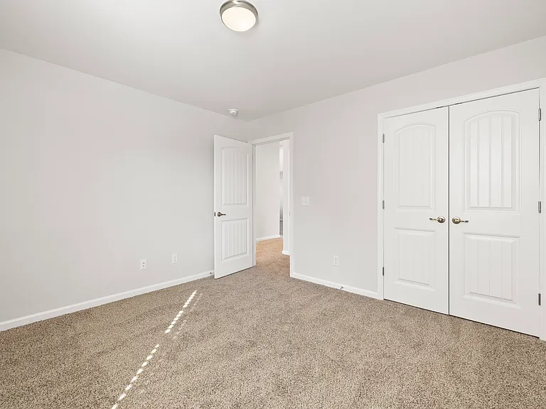 139 Classic Dr — Photo 26
