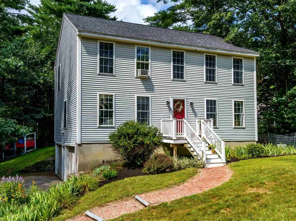 37 Tamarack Road, Lee, NH 03861