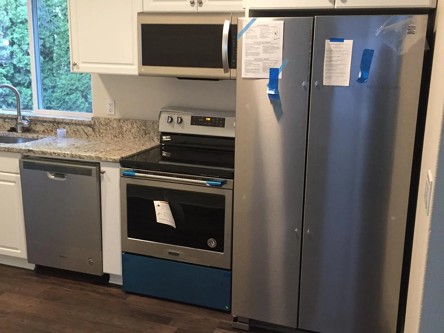 2 bed, 1026 sqft, $2,400 — Photo 3