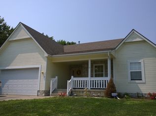 1910 N Ponca Dr, Independence, MO 64058