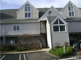 323 Popes Island Rd, Milford, CT 06461