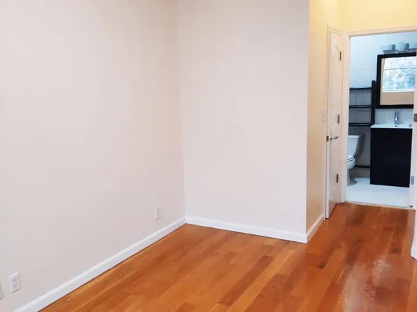 1515 West 4th Street image 14 of 16