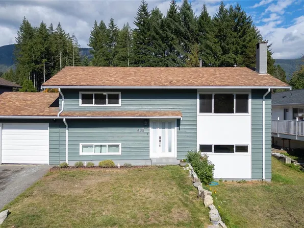 435 Cedar Cres, Gold River, BC V0P 1G0