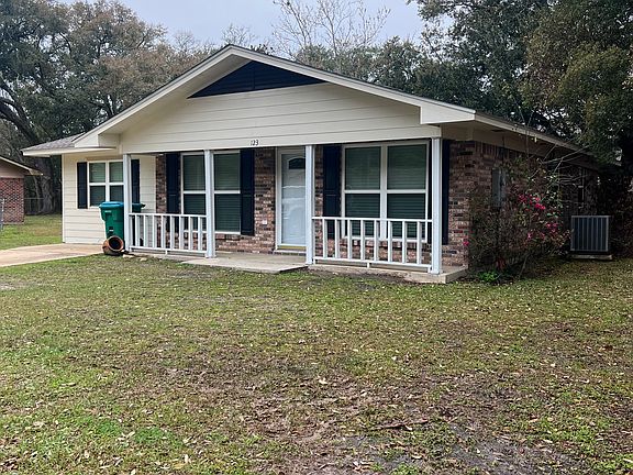 2nd image of 123 Arbor Vista Dr