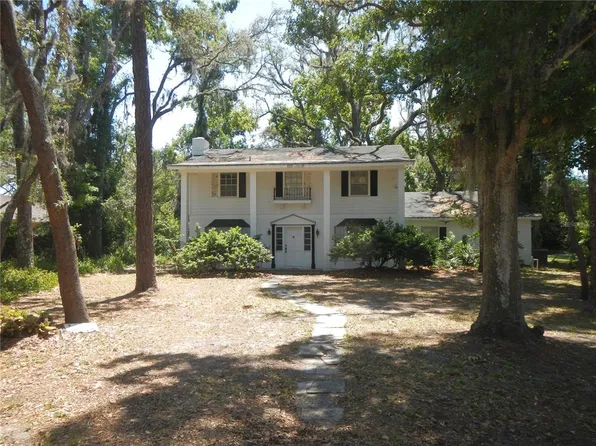 14614 Lake Magdalene Cir, Tampa, FL 33613
