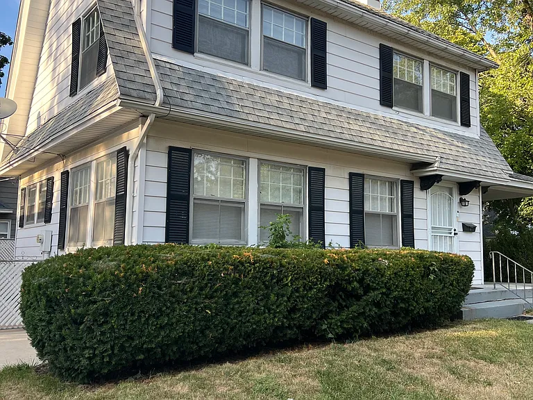 601 N McKinley Ave — Photo 1