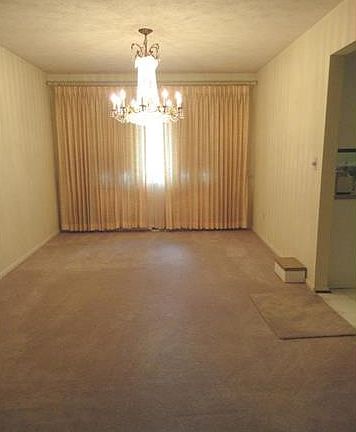 3rd image of 2521 Bonny Blvd