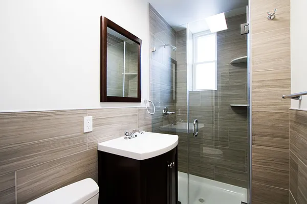 Rented by TheRealEstateCompany.com LLC | media 11