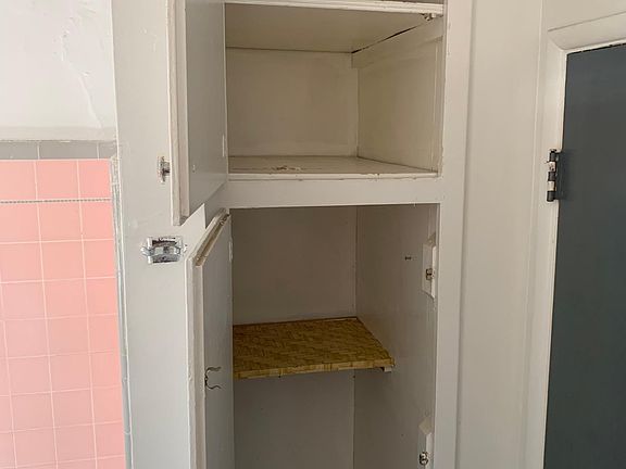5th image of 2332 E Washington Blvd #2