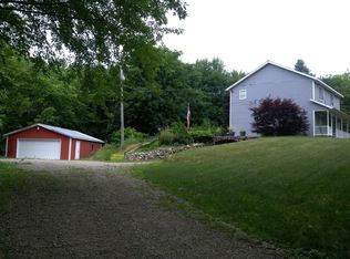 10451 Pine Island Dr NE, Sparta, MI 49345