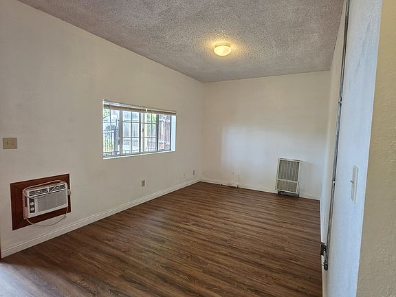3rd image of 1360 Quintero St