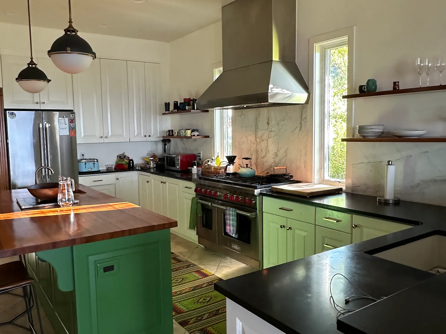 5 bed, 5800 sqft, $6,800 — Photo 3