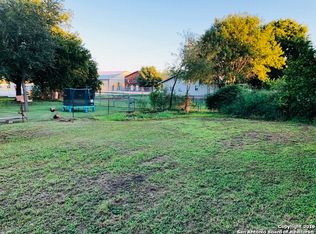 7988 E 5th St, Somerset, TX 78069